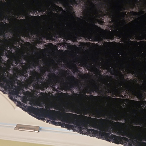 Black faux fur crop jacket by New Directions XL - Picture 6 of 6